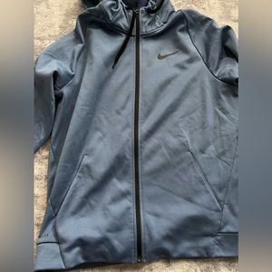 Nike drifit hoodie